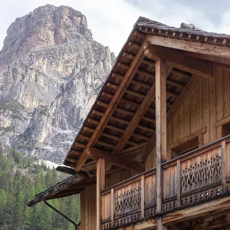 Chalet Ciasa Tino & Sara - Belaval Apartments Corvara In Badia Exterior photo